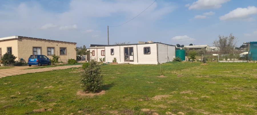 4 Bedroom Property for Sale in Hooikraal Western Cape